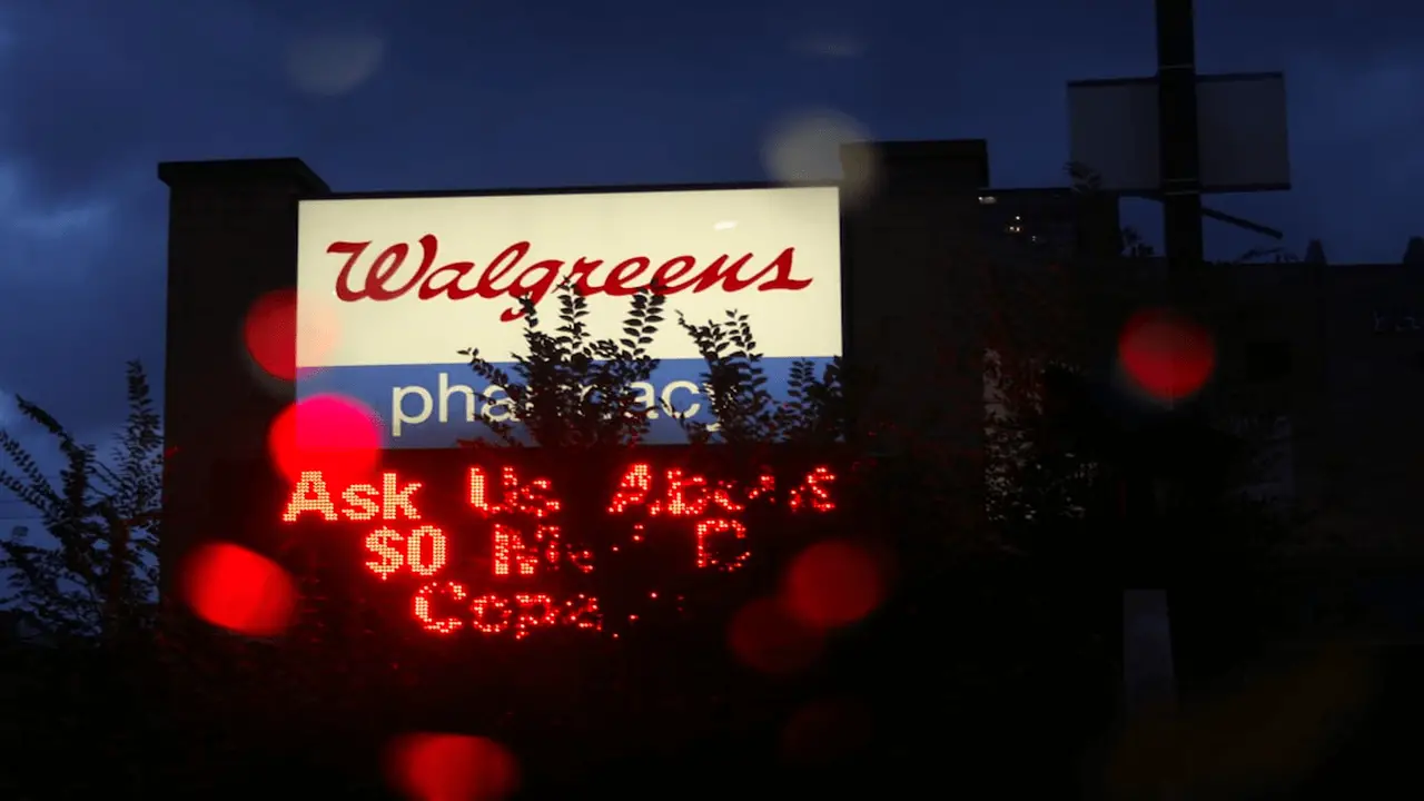 Can You Print Documents At Walgreens & Do They Laminate? All You Need